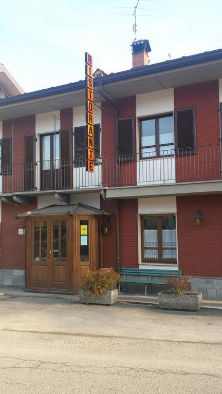 Ristorante Buasca Hotel Cuorgnè Exterior foto